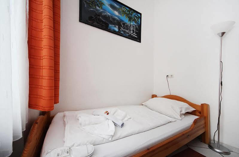 City Pension Storch II Köln Ngoại thất bức ảnh
